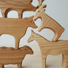 Load image into Gallery viewer, Handmade Wooden Farm Animals Puzzle (6 Piece)