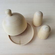 Load image into Gallery viewer, Salt and Pepper Shaker Set