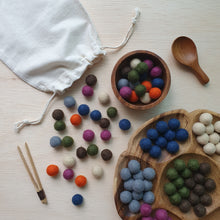 Load image into Gallery viewer, Felt Balls (1.5cm) - Earth (105 pieces)