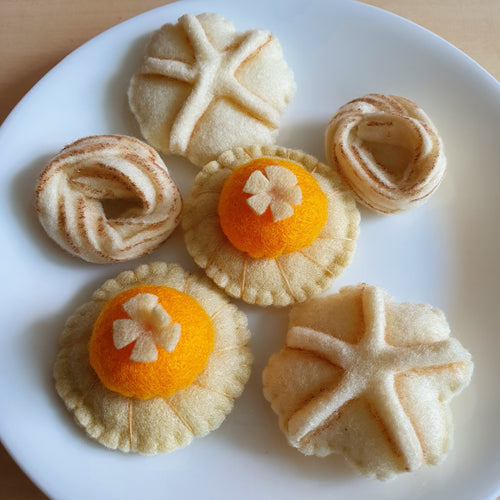 Felt Sweet Treats - Goodies To Go (Pineapple Tarts, Kueh Bangkit, Butter Cookies)